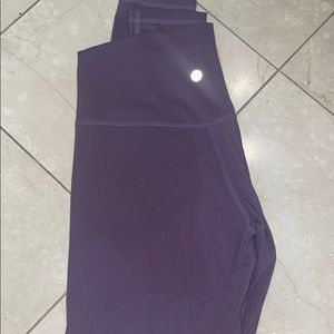 25’ lulu lemon leggings- tags inside missing
